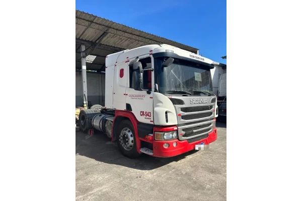 Scania P360 4x2 ano 2013/14